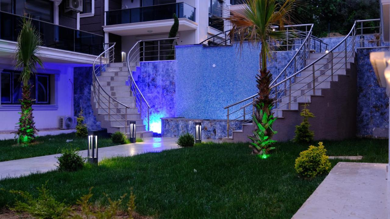 Flower City Suits Aparthotel Γιάλοβα Εξωτερικό φωτογραφία