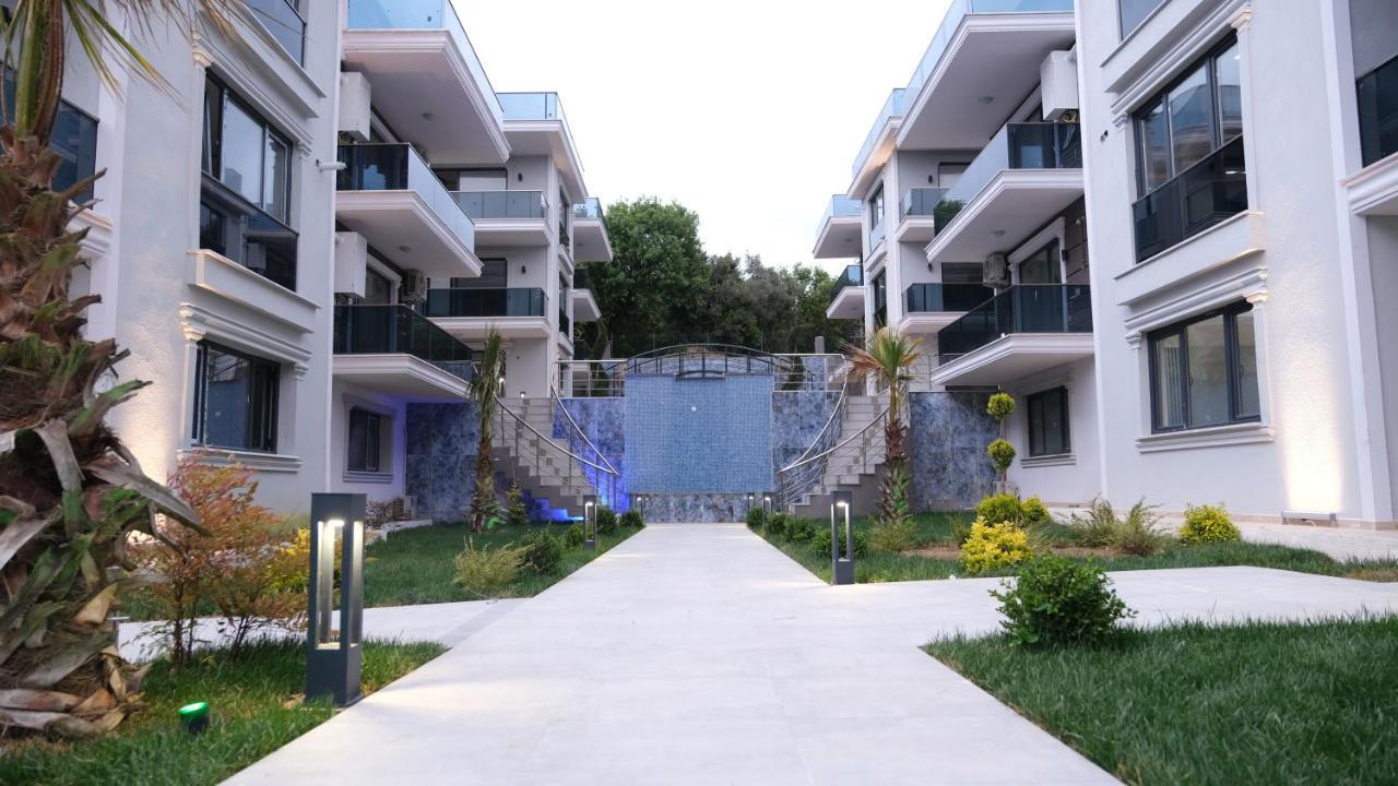 Flower City Suits Aparthotel Γιάλοβα Εξωτερικό φωτογραφία