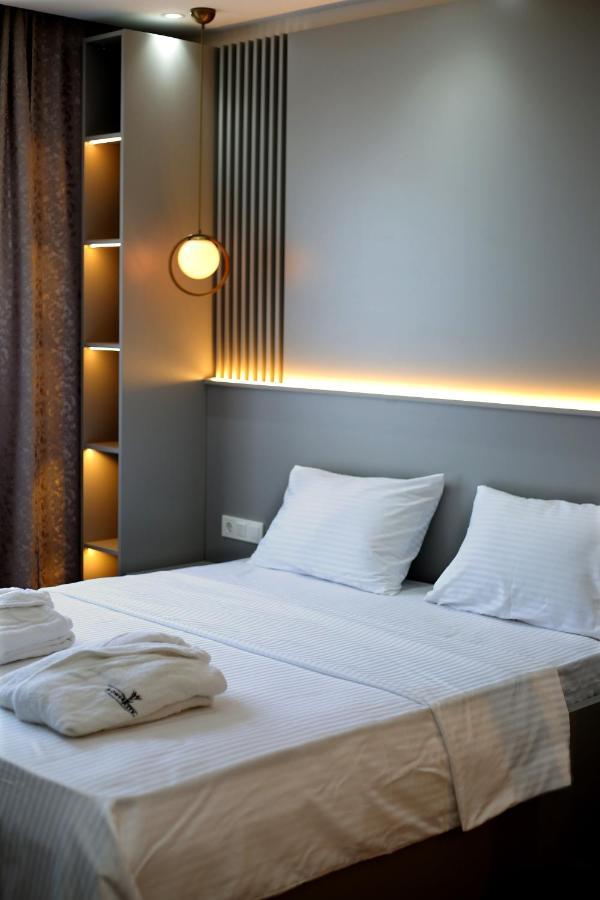 Flower City Suits Aparthotel Γιάλοβα Εξωτερικό φωτογραφία