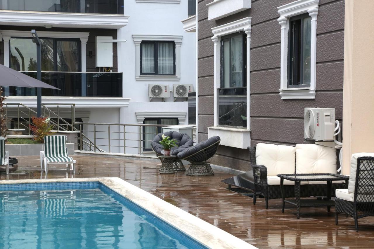 Flower City Suits Aparthotel Γιάλοβα Εξωτερικό φωτογραφία