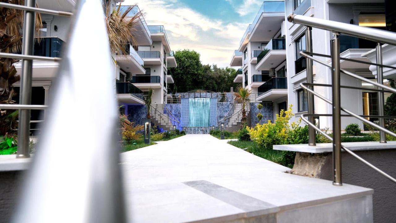 Flower City Suits Aparthotel Γιάλοβα Εξωτερικό φωτογραφία