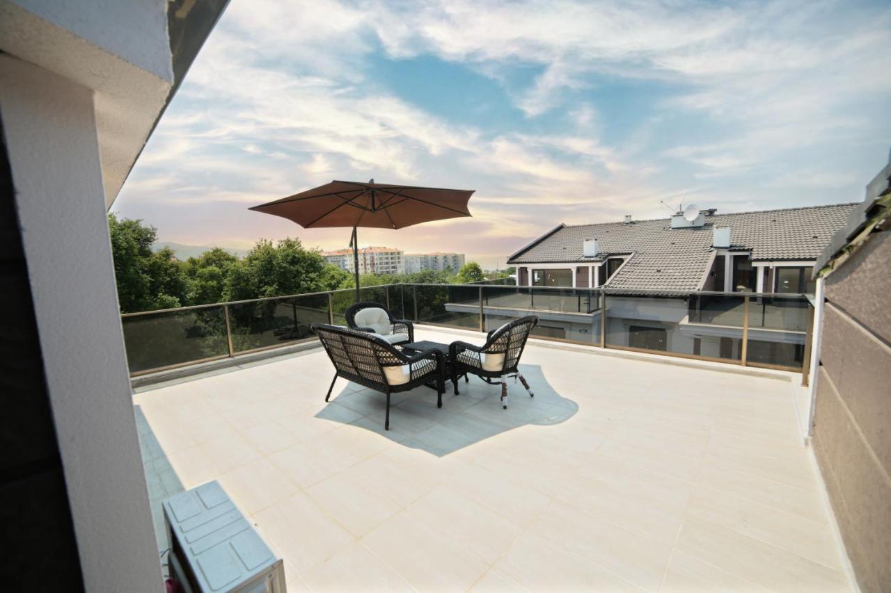 Flower City Suits Aparthotel Γιάλοβα Εξωτερικό φωτογραφία